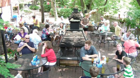 Pet Friendly Dining on Main Street - St. Charles, MO