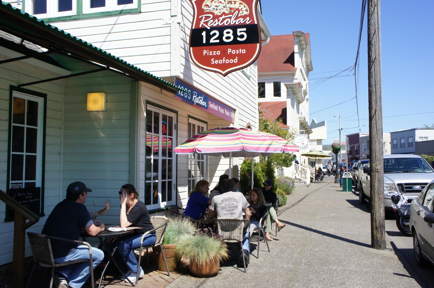 Pet Friendly Restaurant - Florence, OR