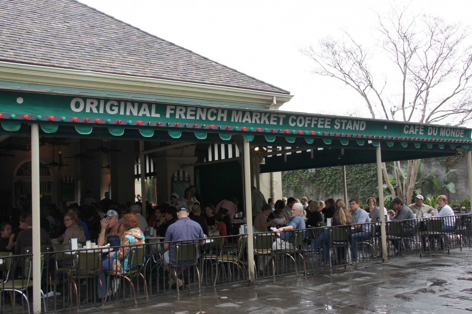 Cafe du Monde - New Orleans, LA