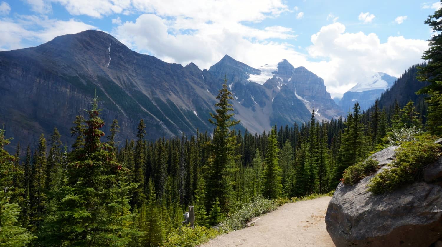 Hike to the Tea House - Lake Louise, AB