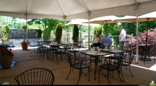 Vinum Café at Brotherhood Winery