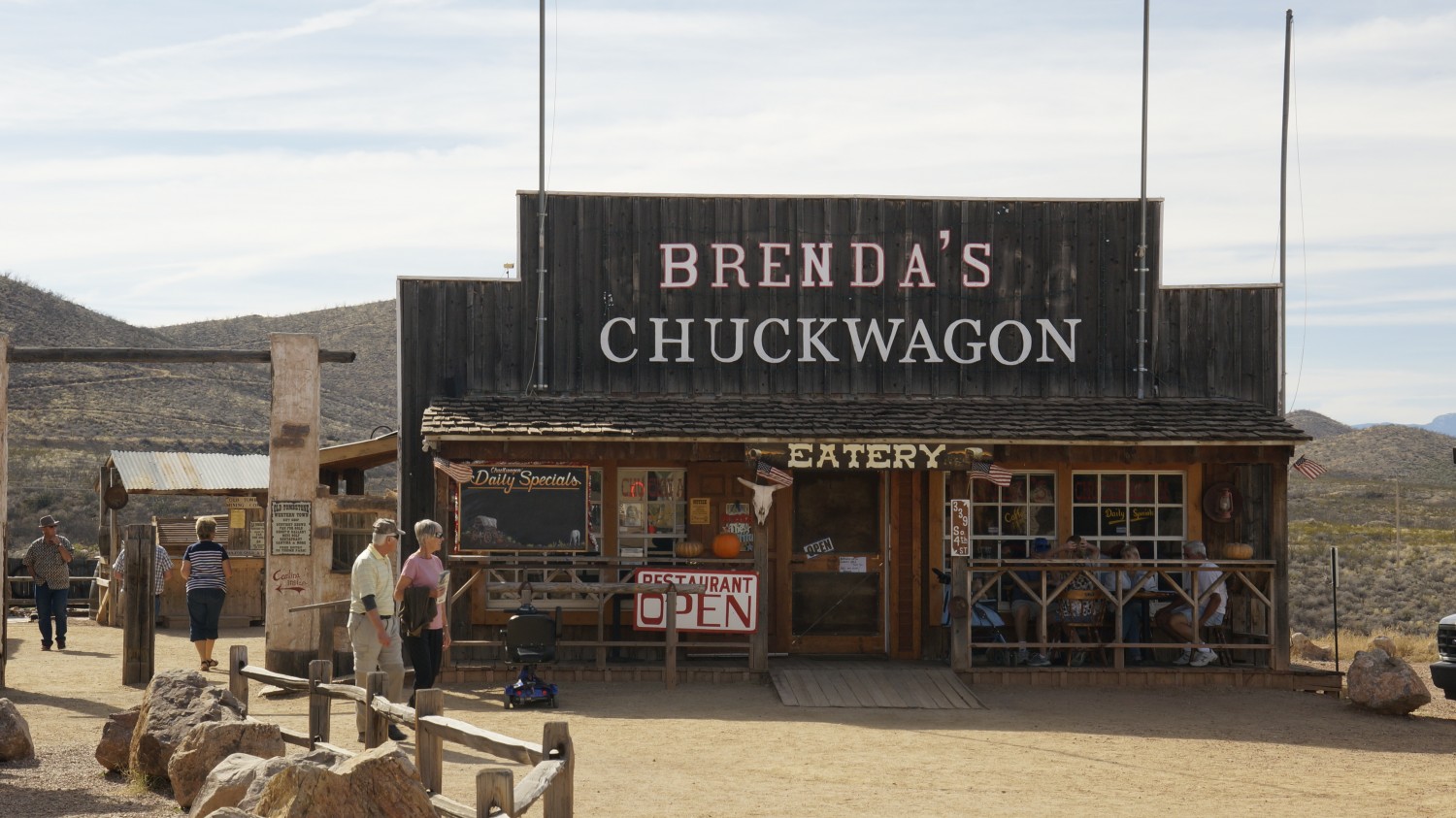 Brenda's Chuckwagon - A Pet Friendly Attraction in Tombstone, AZ