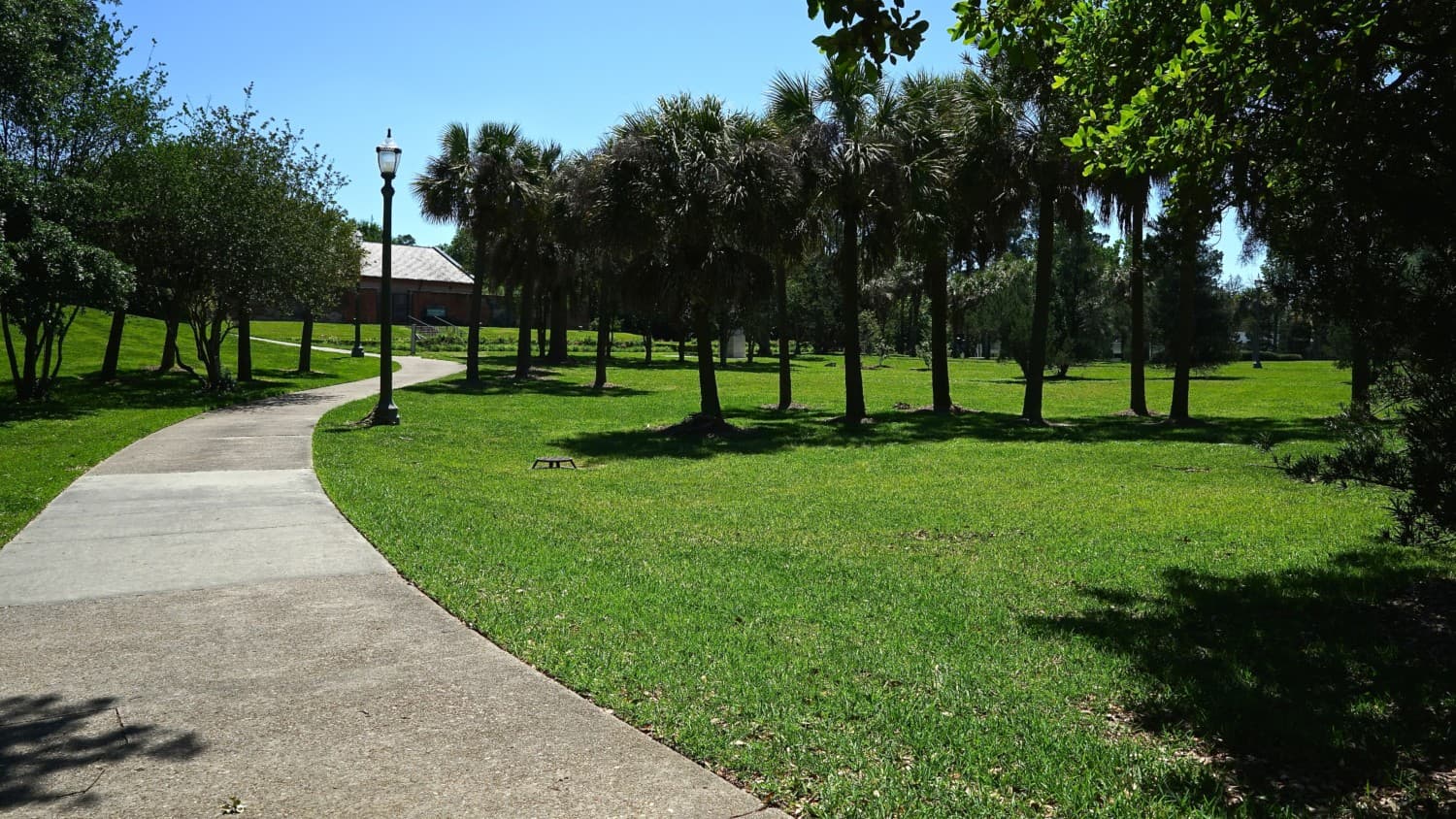 Louisiana's Top Pet Friendly Attraction: State Capitol Grounds