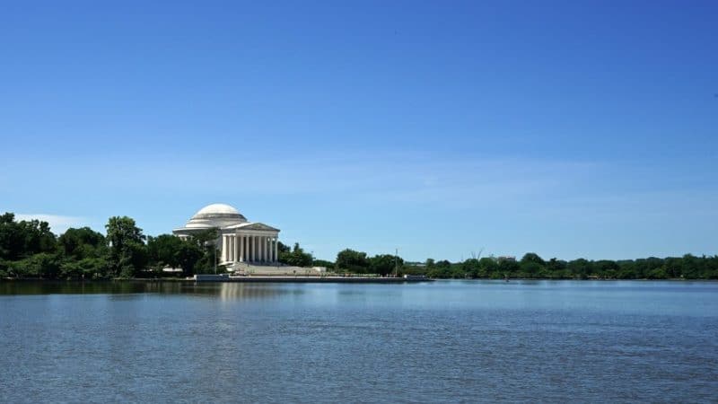 Washington D.C.'s Top Pet Friendly Attractions: The National Mall | GoPetFriendly.com