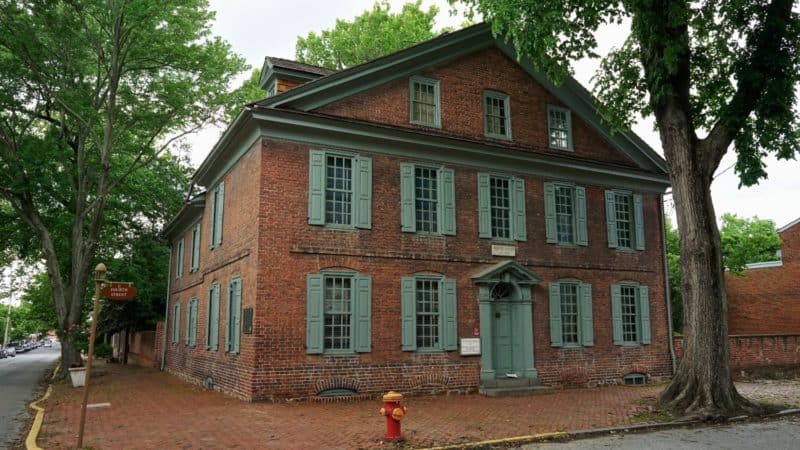 Delaware's Top Pet Friendly Attraction: Historic New Castle | GoPetFriendly.com