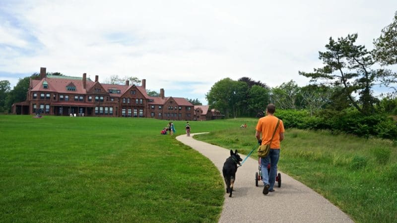 Rhode Island's Top Pet Friendly Attraction: Newport Cliff Walk | GoPetFriendly.com