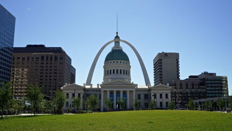 Missouri's Top Pet Friendly Attraction: Gateway Arch Park | GoPetFriendly.com