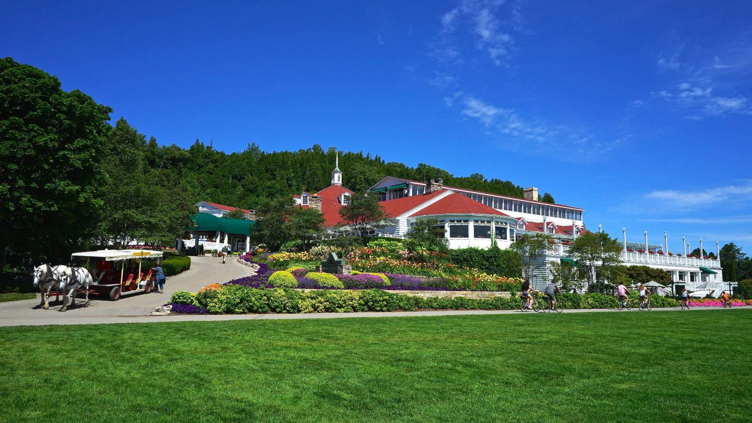 Michigan's Top Pet Friendly Attraction: Mackinac Island | GoPetFriendly.com