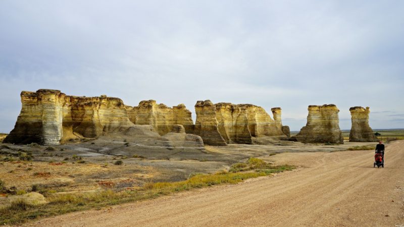 Kansas' Top Pet Friendly Attraction: Monument Rocks