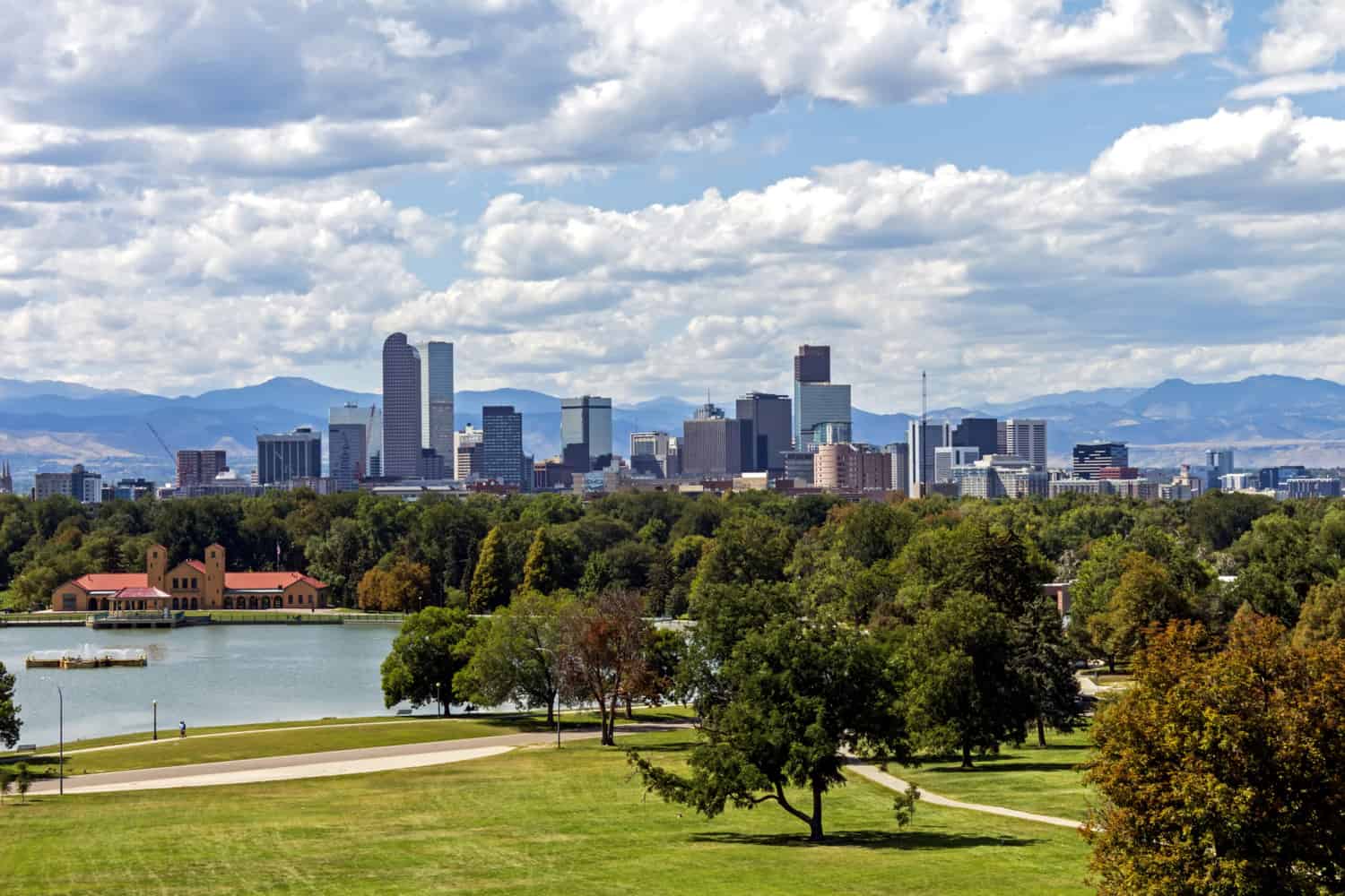 Denver, Colorado skyline a beautiful park on a lovely autumn day