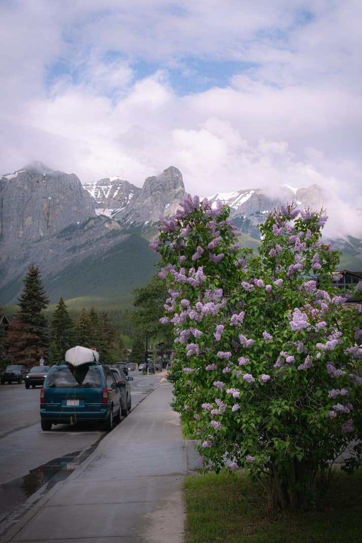 Street view of Canmore, Alberta.