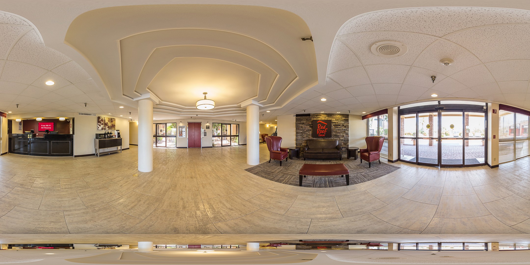 470-lobby-panorama.jpg