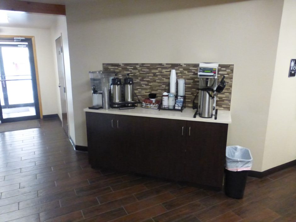 919-lobby-coffee.jpg