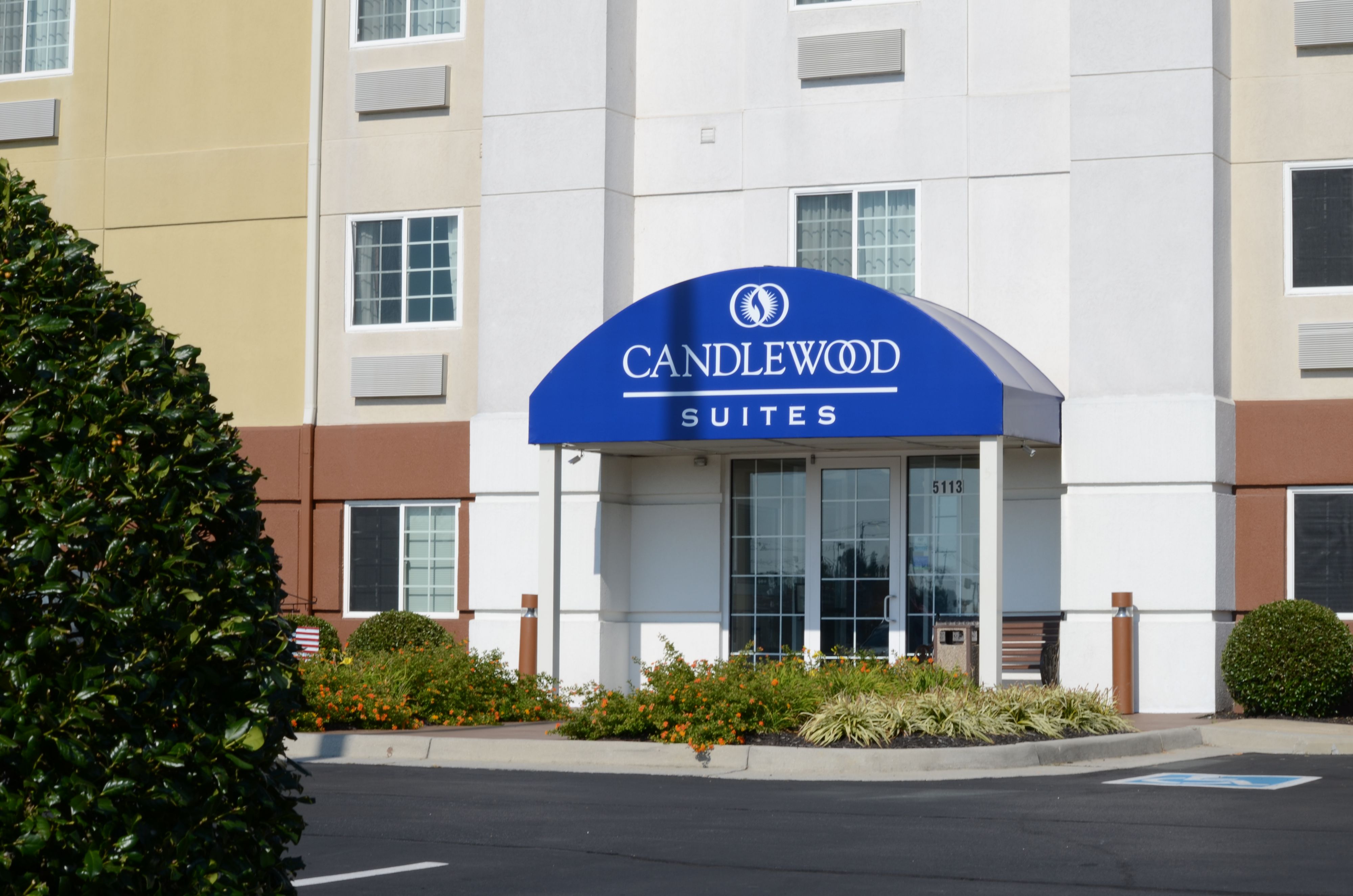 candlewood-suites-hopewell-2533081218-original.jpg