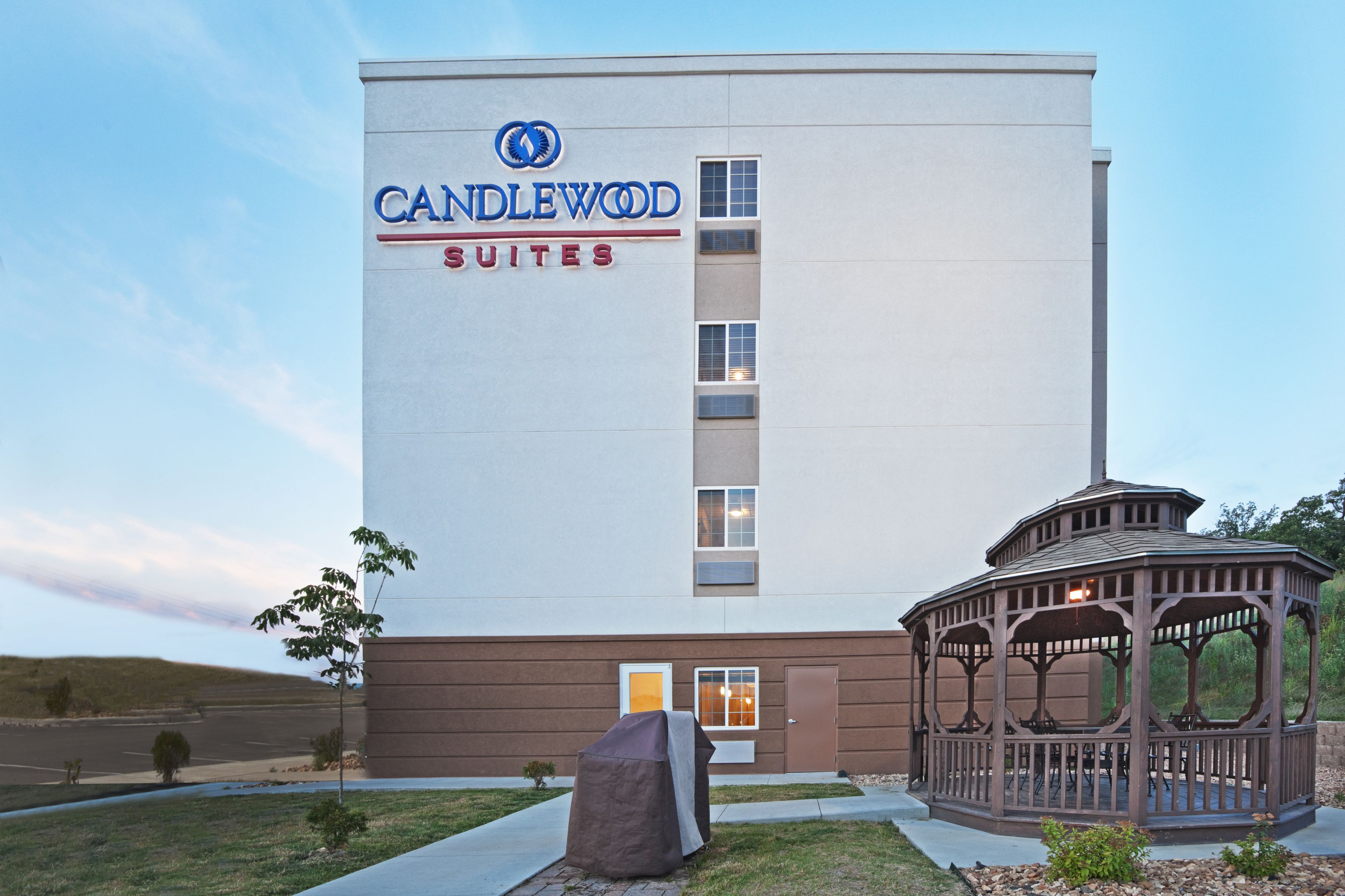 candlewood-suites-mcalester-2532546433-original.jpg