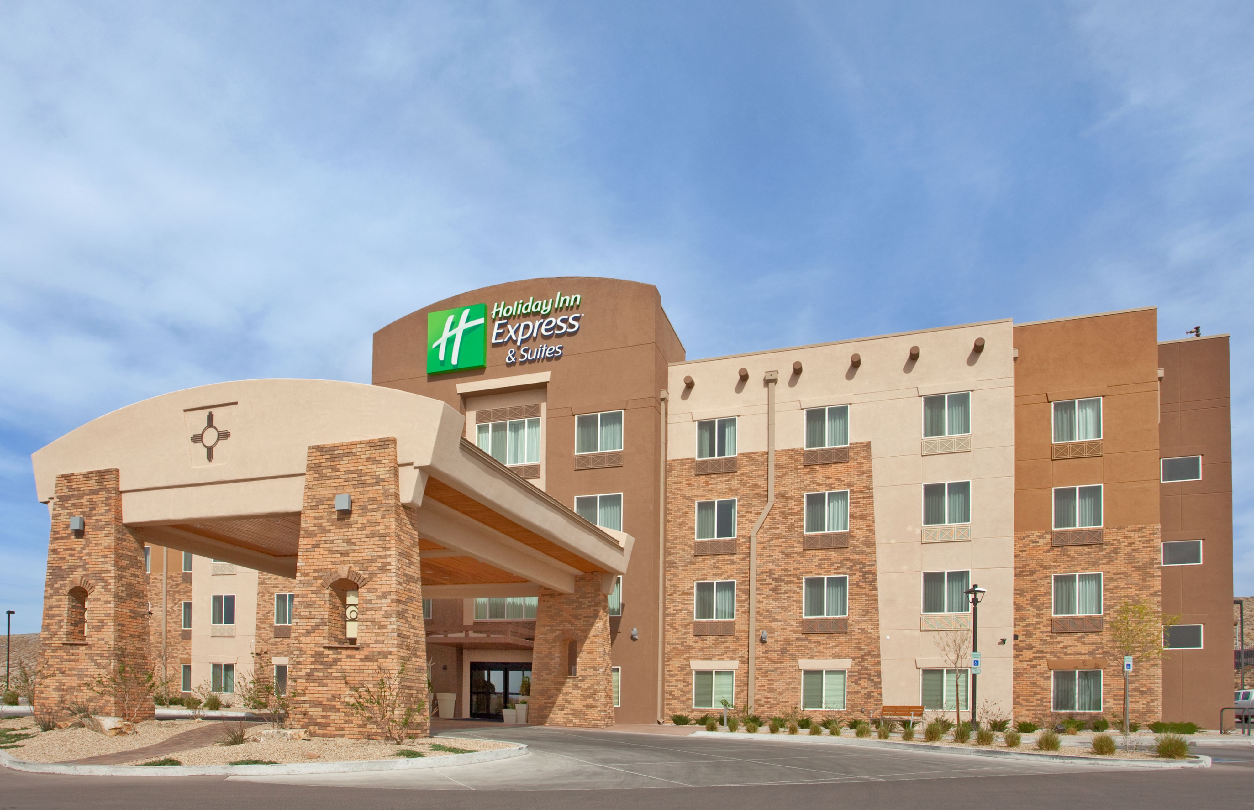 holiday-inn-express-and-suites-las-cruces-4293127582-original.jpg