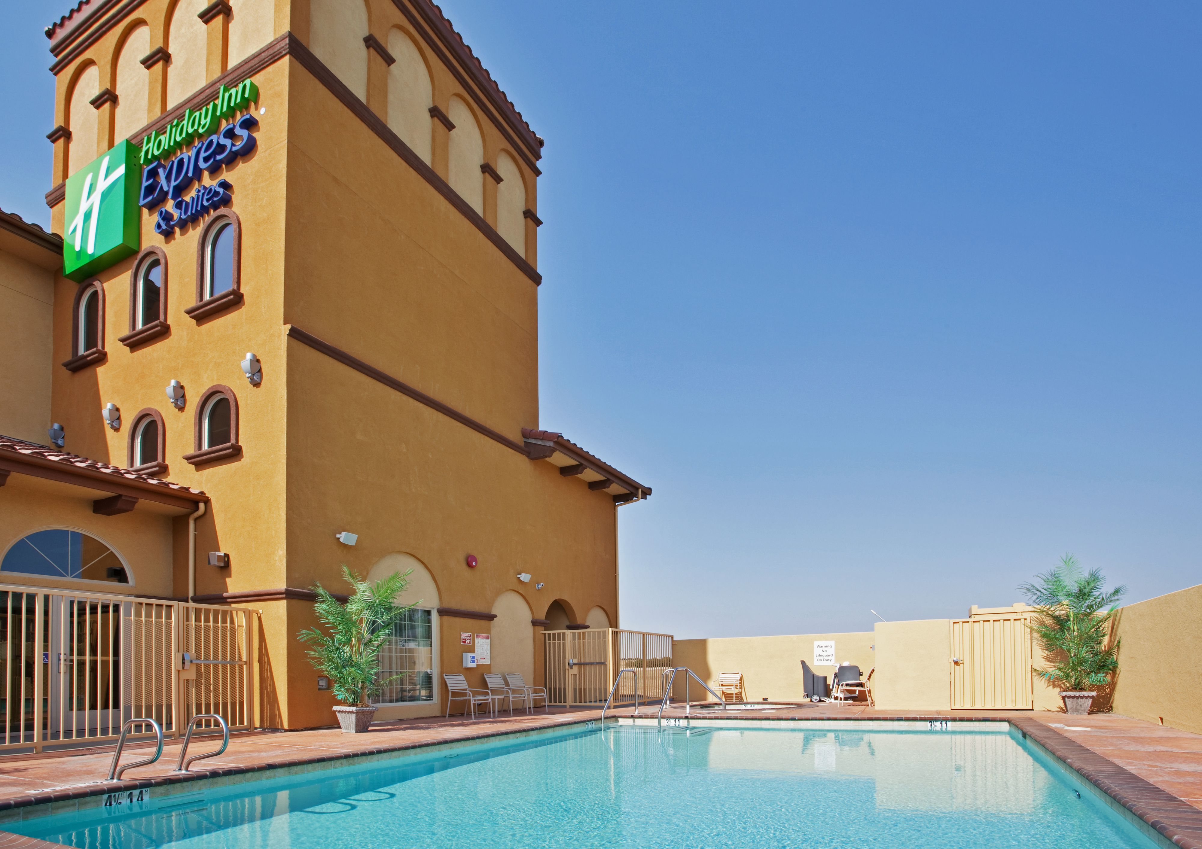 holiday-inn-express-and-suites-willows-2532850162-original.jpg