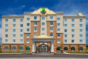 holiday-inn-express-and-suites-bowmanville-4334922543-original.jpg