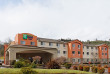 holiday-inn-express-and-suites-canyonville-4244764355-original.jpg