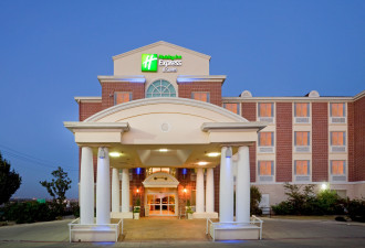 holiday-inn-express-and-suites-fort-worth-2532129149-original.jpg