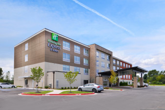 holiday-inn-express-and-suites-siloam-springs-5316735970-original.jpg